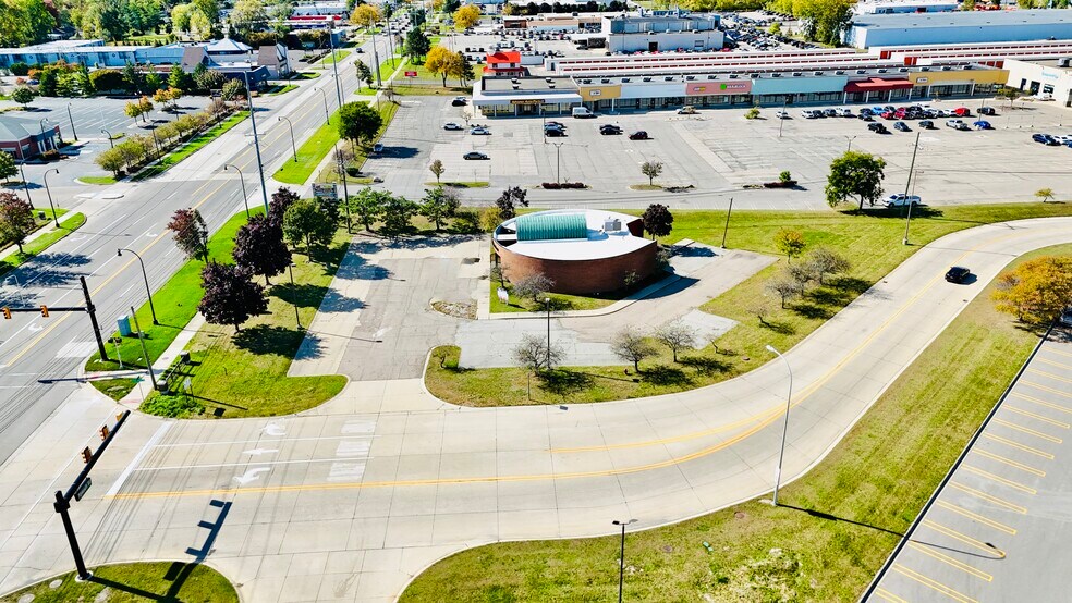 More Photos Of 30150 Plymouth Rd, Livonia Medical For Lease