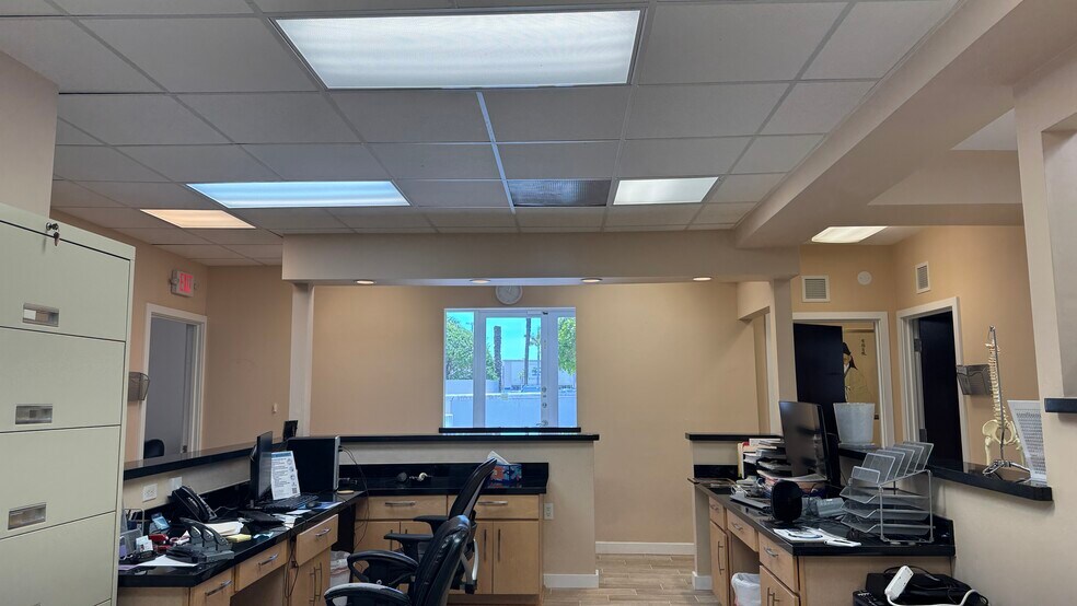 More Photos Of 1785 NE Broad Cswy, North Miami Beach Medical For Lease