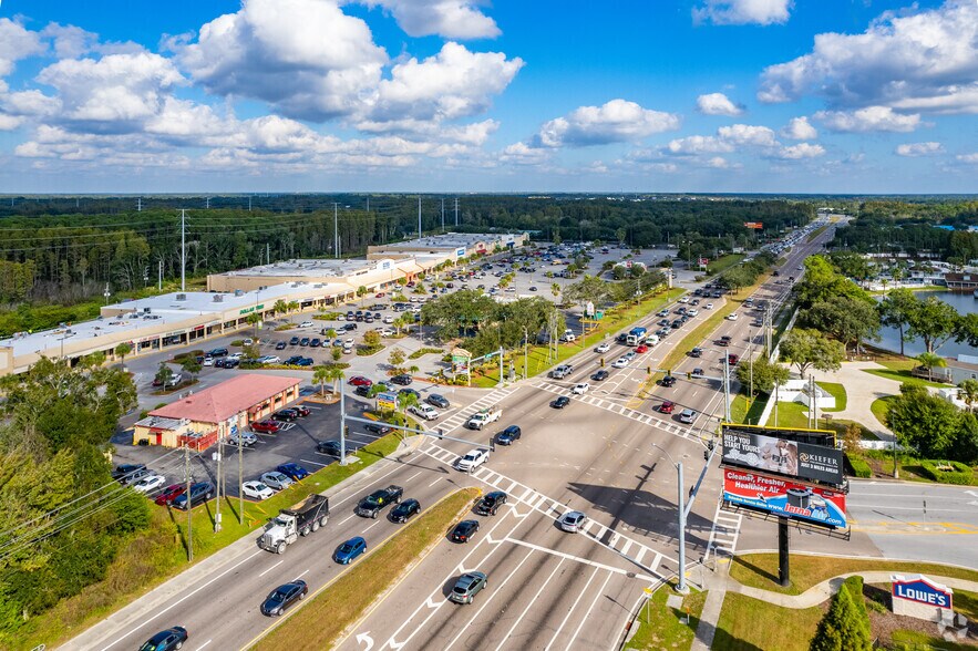 More Photos Of 21501 Village Lakes Shopping Ctr Dr, Land O' Lakes Restaurant For Lease