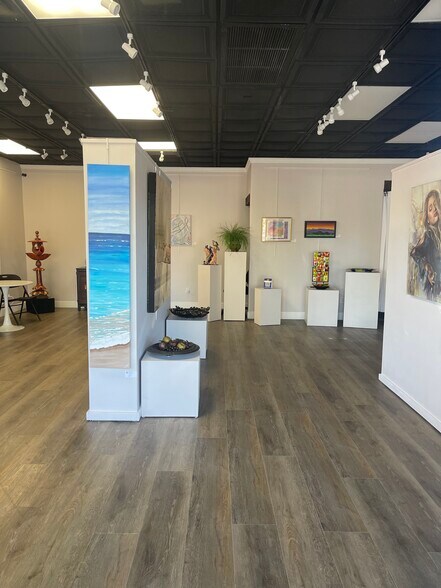 More Photos Of 7275 E Easy St, Carefree Restaurant For Sale