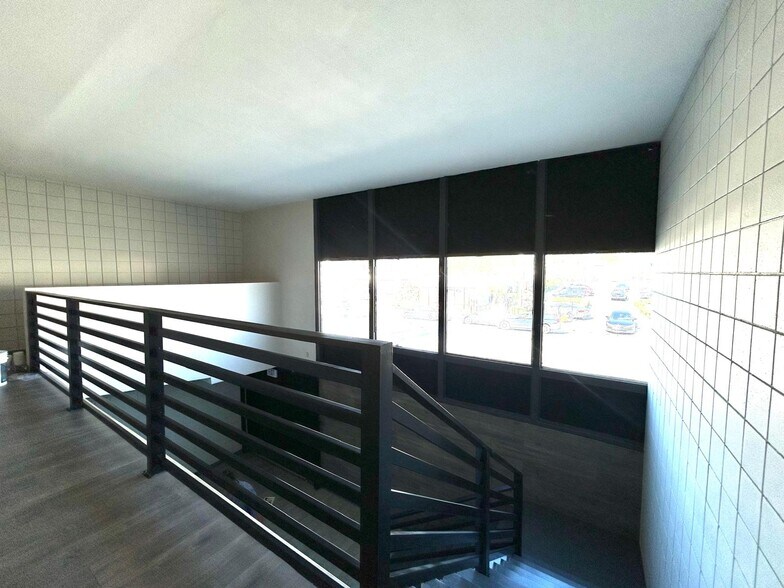 More Photos Of 247 E Highland Ave, San Bernardino Office For Lease