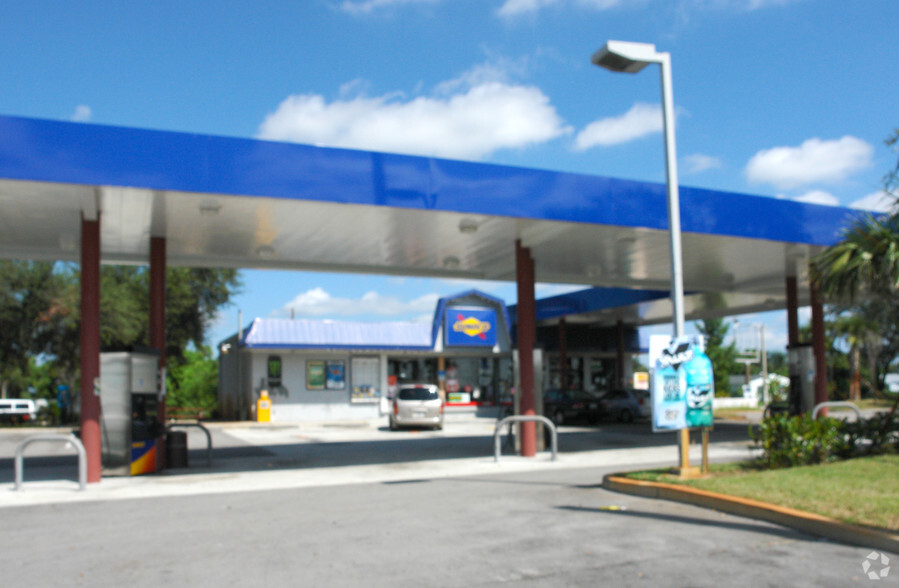 Primary Photo Of 7201 Sheridan St, Hollywood Service Station For Sale