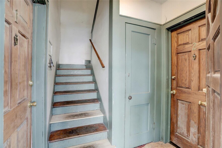More Photos Of 607 W Pierce St, Houston Apartments For Sale