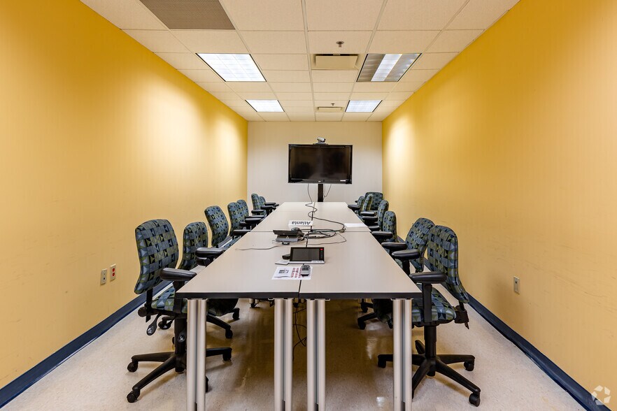 More Photos Of 40 Marietta St Nw, Atlanta Office For Sale