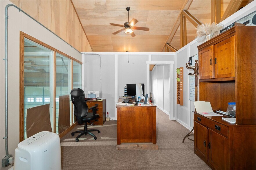 More Photos Of 17220 E Cowley Ave, Spokane Valley Warehouse For Sale