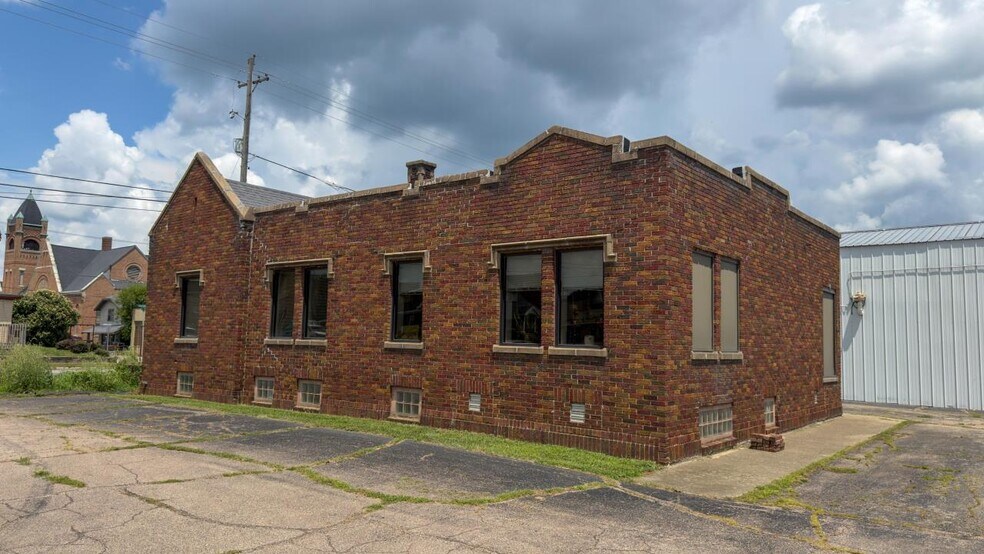 More Photos Of 700 N Eastern Ave, Connersville Industrial For Sale