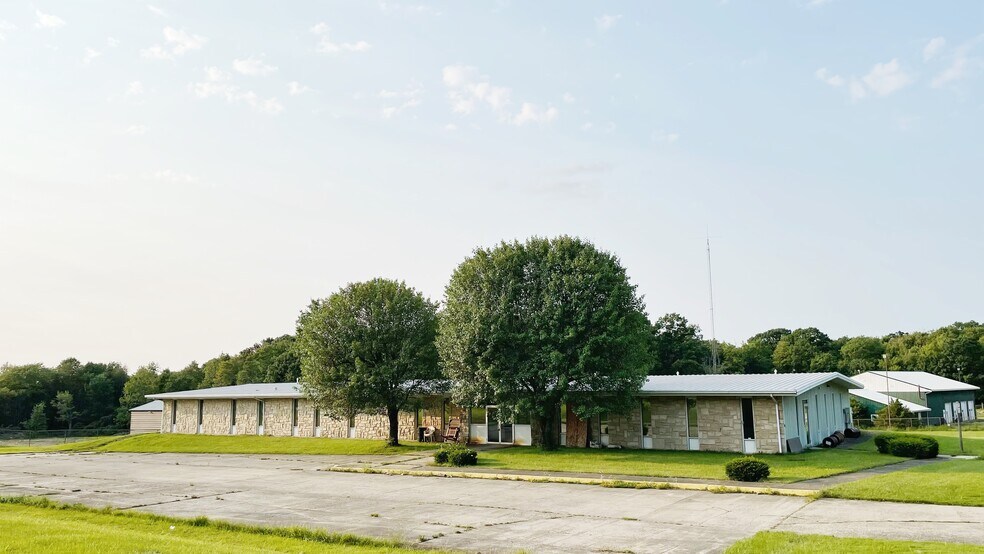 More Photos Of 22811 Titusville Rd, Pleasantville Office For Sale