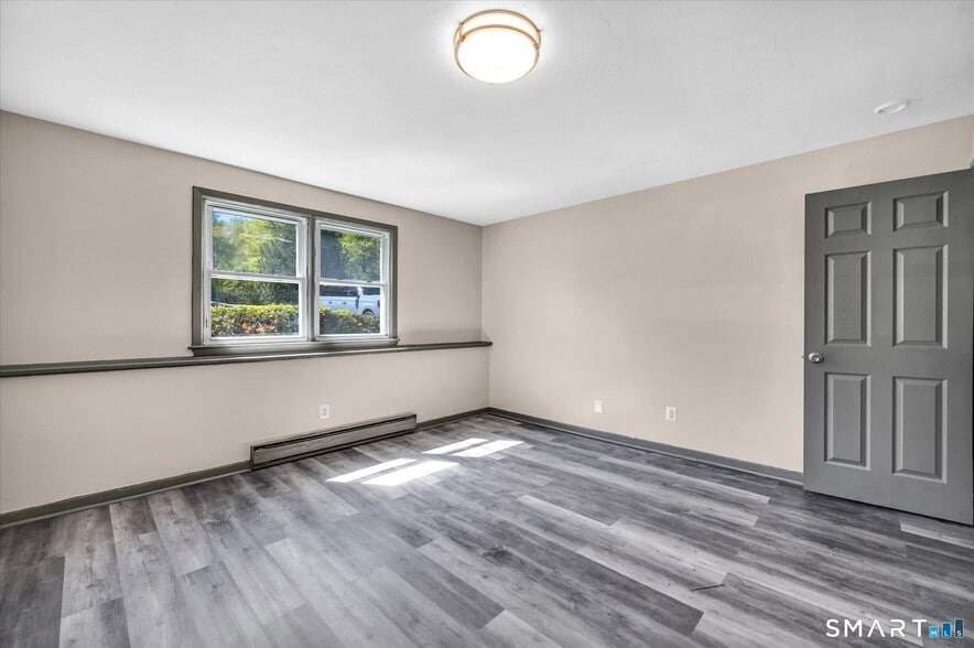 More Photos Of 40 Briarwood Ln, Branford Apartments For Sale