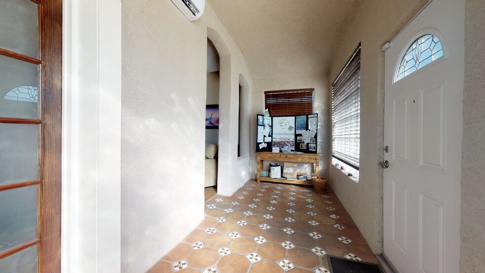 More Photos Of 1019 2nd St NW, Albuquerque Office For Sale