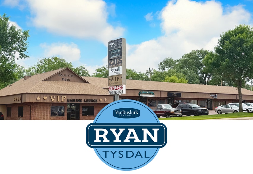 Primary Photo Of 1020 S Cliff Ave, Sioux Falls General Retail For Sale
