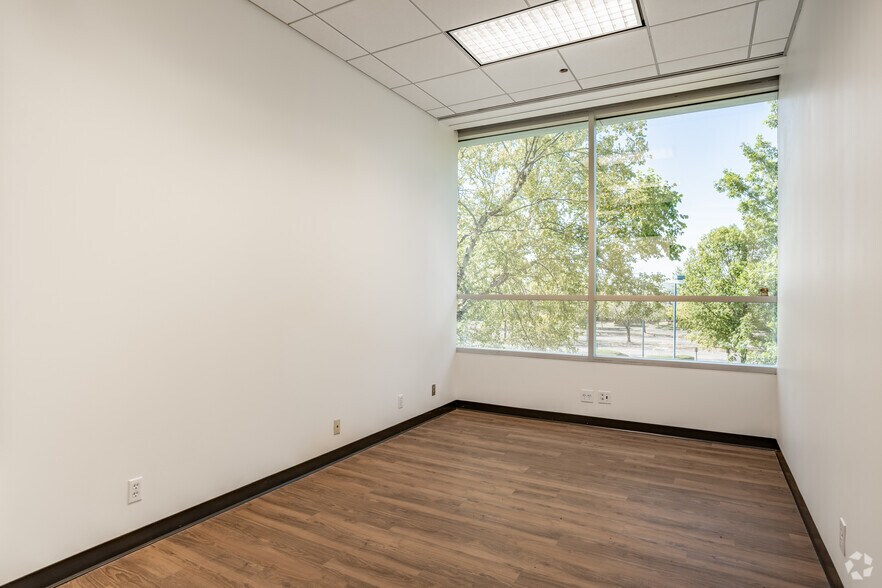 More Photos Of 5300 Crosswind Dr, Columbus Manufacturing For Lease