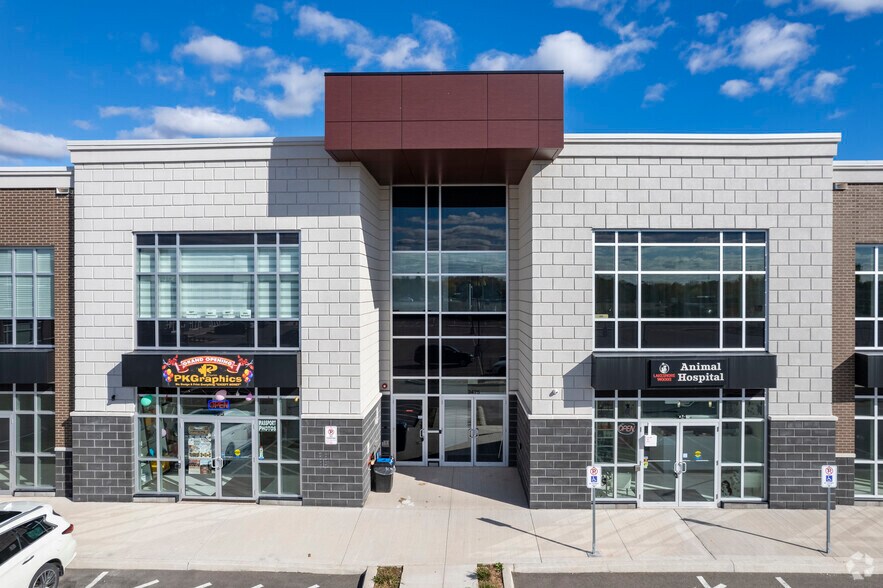 More Photos Of 3475 Rebecca St, Oakville Medical For Sale