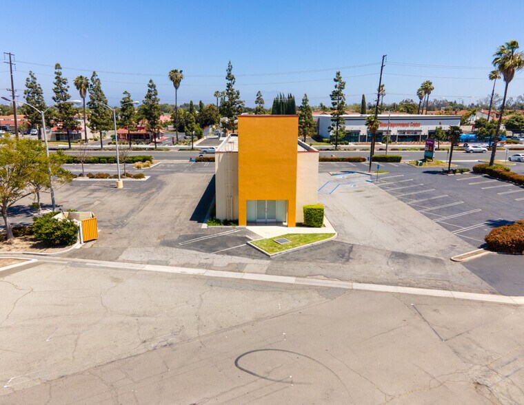 More Photos Of 16123 Harbor Blvd, Fountain Valley Freestanding For Lease