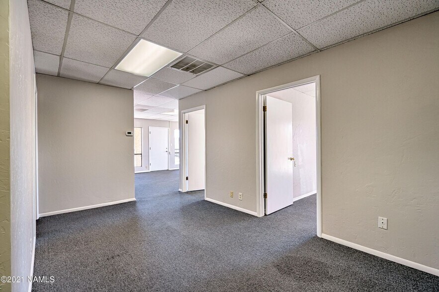 More Photos Of 2724 E Lakin Dr, Flagstaff Office For Lease