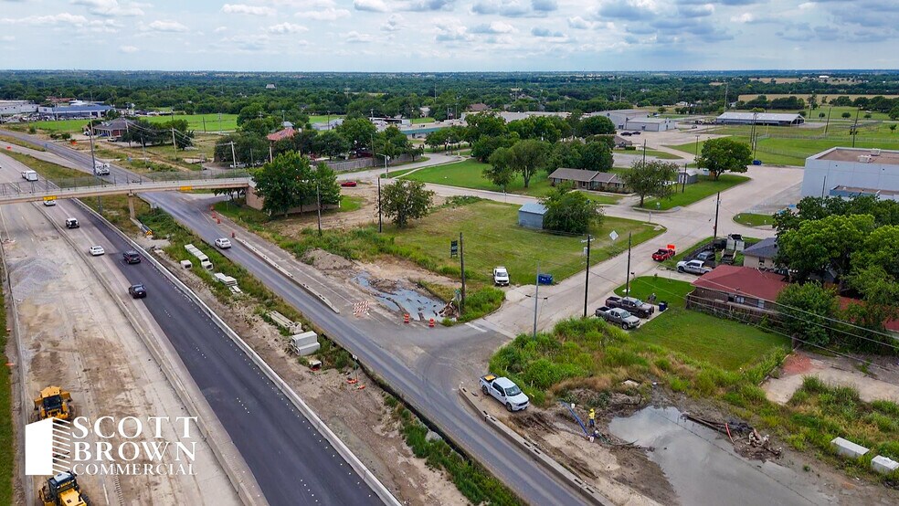 More Photos Of 301 N Stemmons St, Sanger Land For Sale