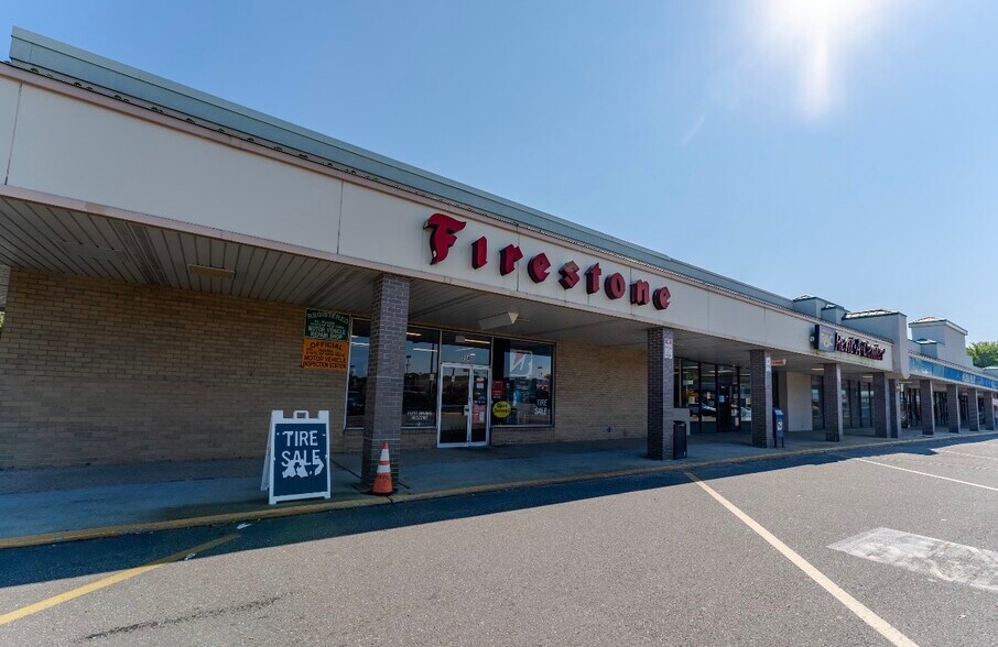 More Photos Of 264-350 Middle Country Rd, Coram Unknown For Lease