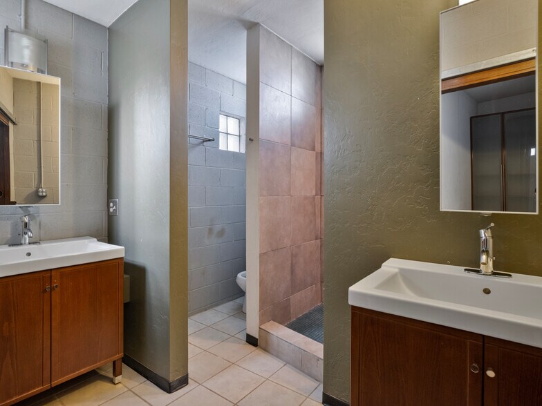 More Photos Of 33 NE 7th St, Oklahoma City Land For Sale