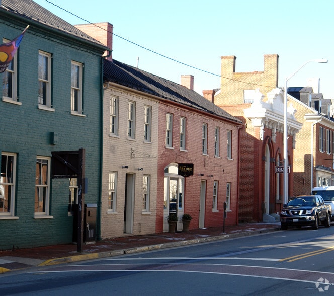 More Photos Of 1 S King St, Leesburg Coworking Space