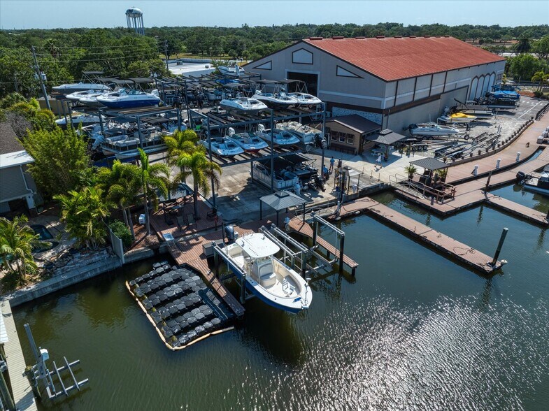 More Photos Of 2400 Bayshore Blvd, Dunedin Marina For Sale