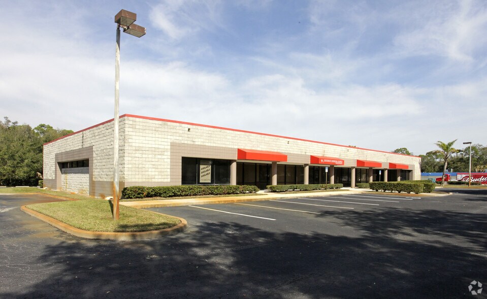 More Photos Of 5055-5061 Turnpike Feeder Rd, Fort Pierce Medical For Lease