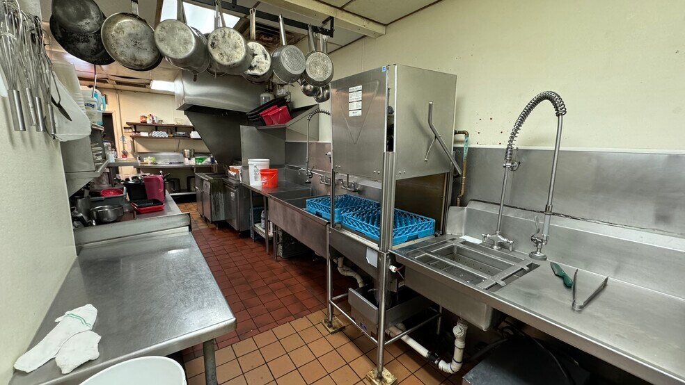 More Photos Of 1824-1826 Hanover Ave, Allentown Restaurant For Sale