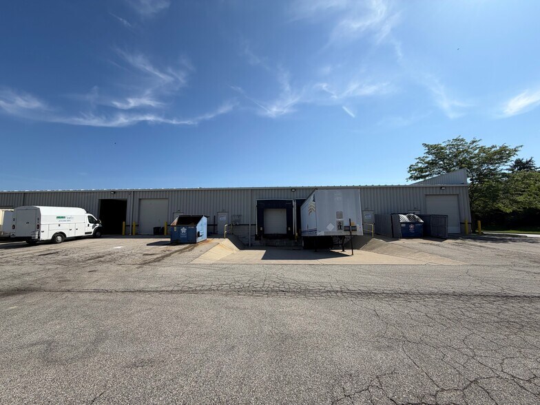 More Photos Of 8205 Estates Pky, Plain City Warehouse For Sale