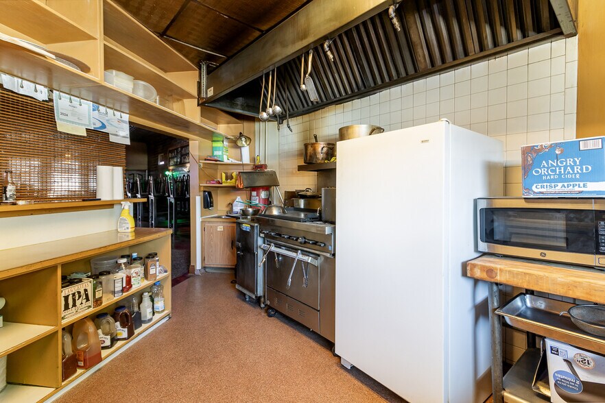More Photos Of 118 W Clark St, Crown Point Office Residential For Sale