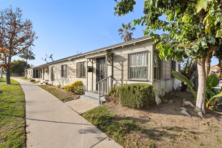 More Photos Of 1105-1125 E Hyde Park Blvd, Inglewood Apartments For Sale