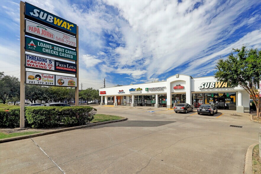 More Photos Of 2838 S Hwy 6, Houston Unknown For Lease