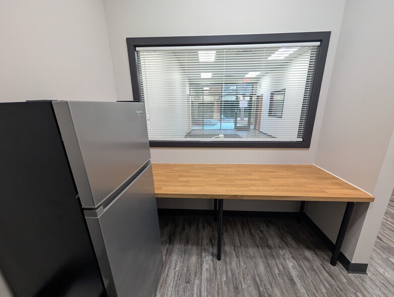 More Photos Of 12276 San Jose Blvd, Jacksonville Medical For Lease