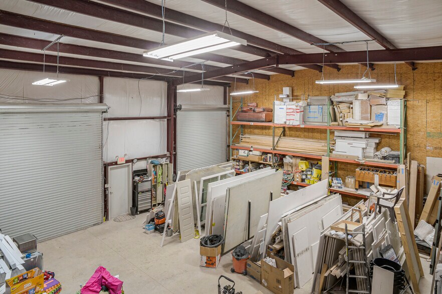 More Photos Of 18230 Bracken Dr, San Antonio Industrial For Sale