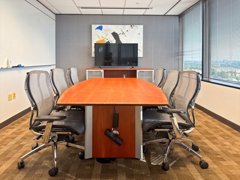 More Photos Of 7300 W 110th St, Overland Park Coworking Space