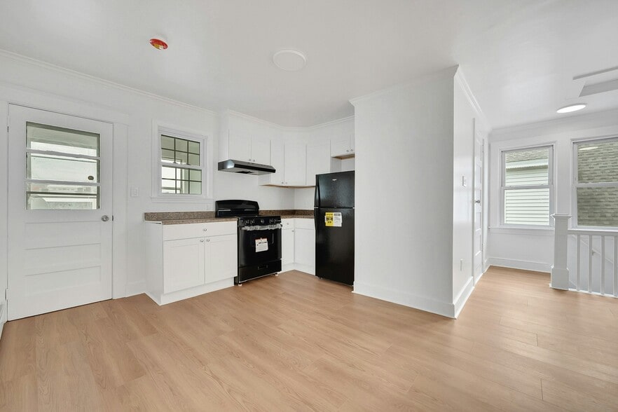 More Photos Of , Stamford Multifamily For Sale