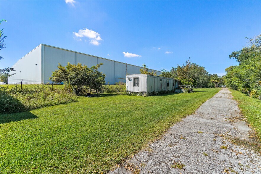 More Photos Of 6821 Maple Ln, Tampa Land For Sale