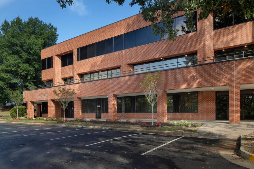 More Photos Of 7400 Fullerton Rd, Springfield Flex For Lease