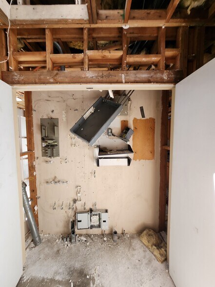 More Photos Of 560 N D St, San Bernardino Office For Sale