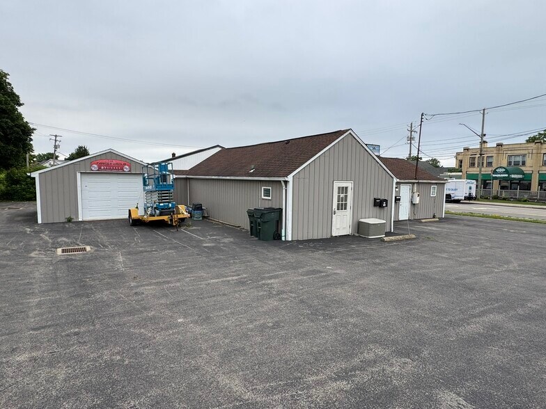 More Photos Of 4990 Broadway, Depew Storefront For Lease