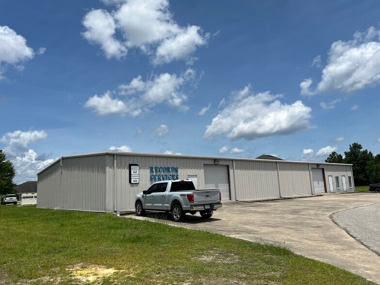 Primary Photo Of 146 Professional Cir, Saint Marys Warehouse For Lease
