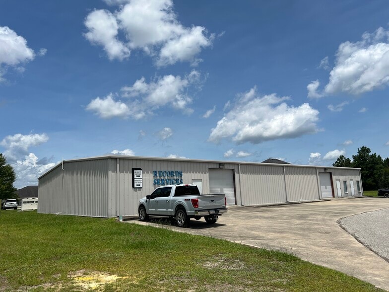 More Photos Of 146 Professional Cir, Saint Marys Warehouse For Lease