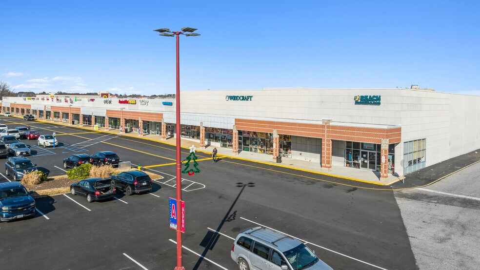 More Photos Of 5900 E Virginia Beach Blvd, Norfolk Unknown For Lease