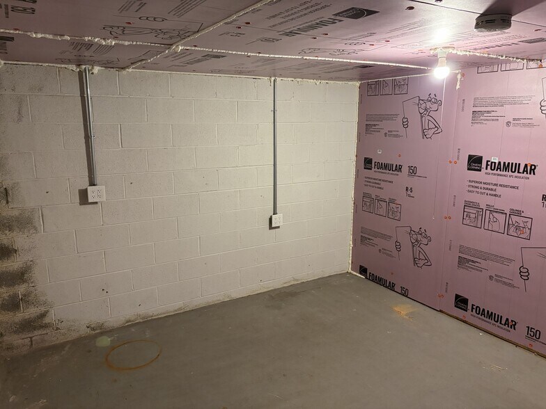 More Photos Of 27051 Southfield Rd, Lathrup Village Freestanding For Sale