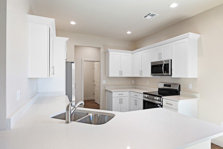 More Photos Of 4307 N 13th Pl, Phoenix Apartments For Sale