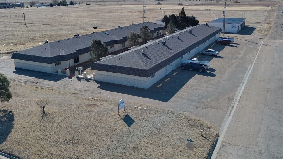 More Photos Of 1725 E 1st St, Dumas Multifamily For Sale