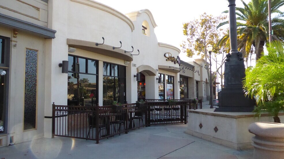 More Photos Of 2298-2302 Ventura Blvd, Camarillo Storefront For Lease