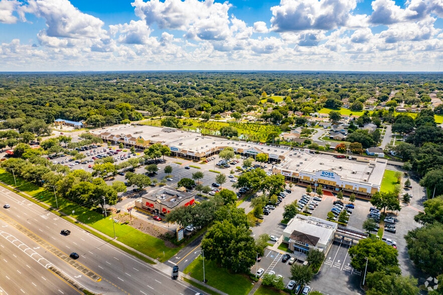 More Photos Of 1901-1999 State Road 60 E, Valrico Storefront For Lease