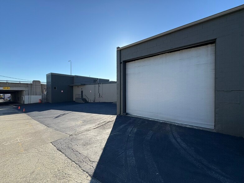 More Photos Of 162 O'Connell St, Providence Warehouse For Lease