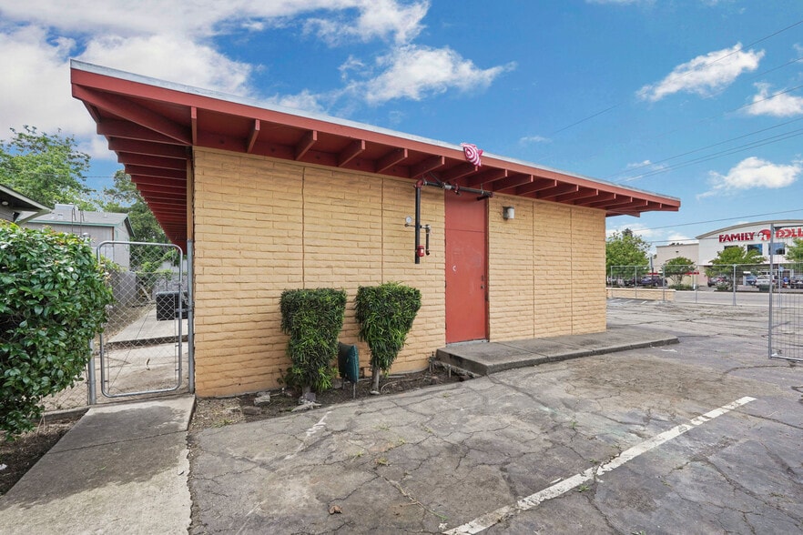 More Photos Of 512 W Harding Way, Stockton Medical For Sale