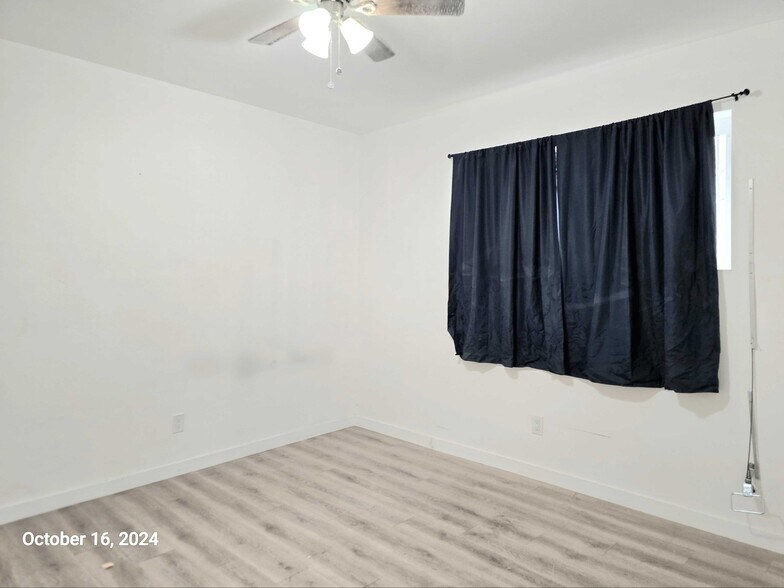 More Photos Of 1526 E 1st St, Los Angeles Coworking Space