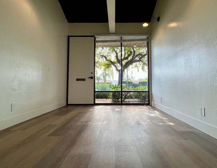 More Photos Of 5320 Carpinteria Ave, Carpinteria Office For Lease