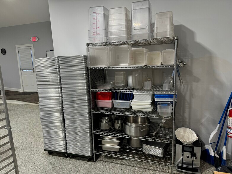 More Photos Of 26 Wampum Dr, Brewster Office For Sale